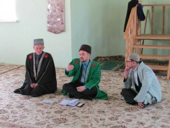 В мечети